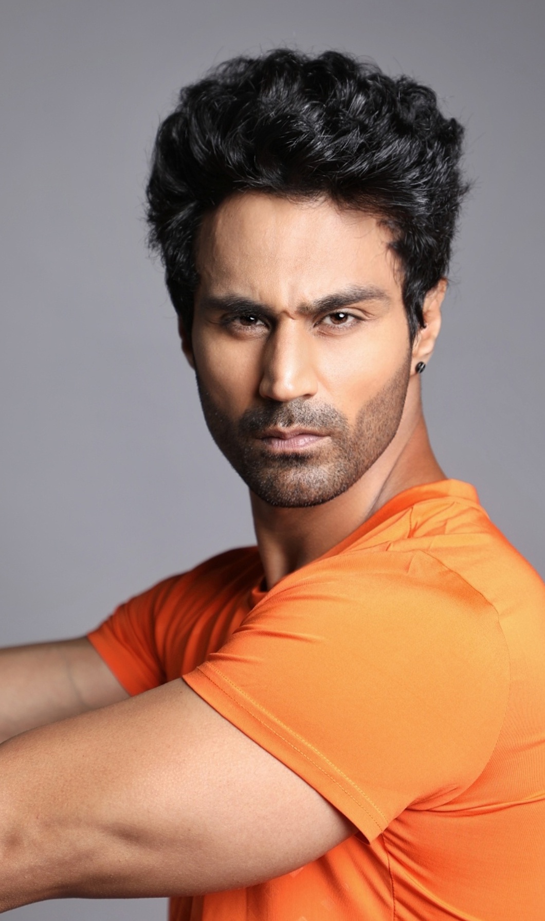 Indian model karan oberoi studio shot